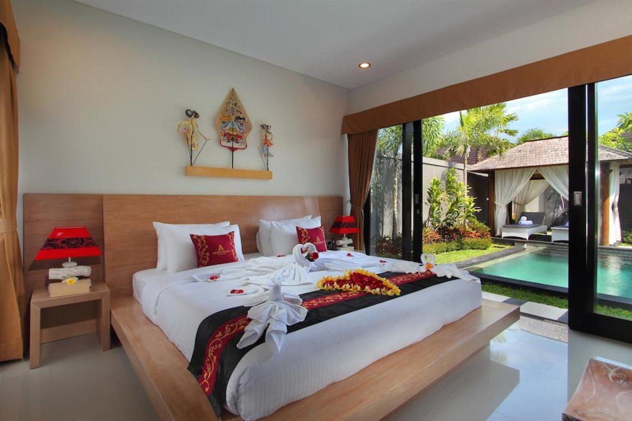 Agata Villas Seminyak Exterior photo