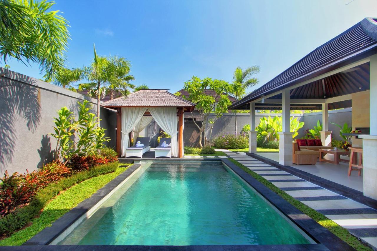 Agata Villas Seminyak Exterior photo