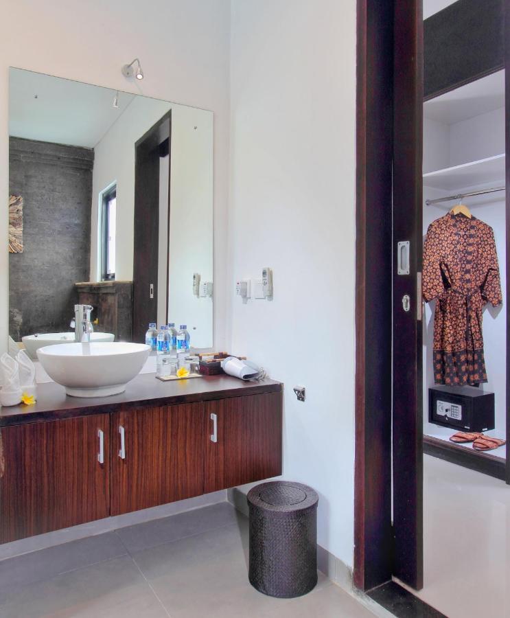 Agata Villas Seminyak Exterior photo
