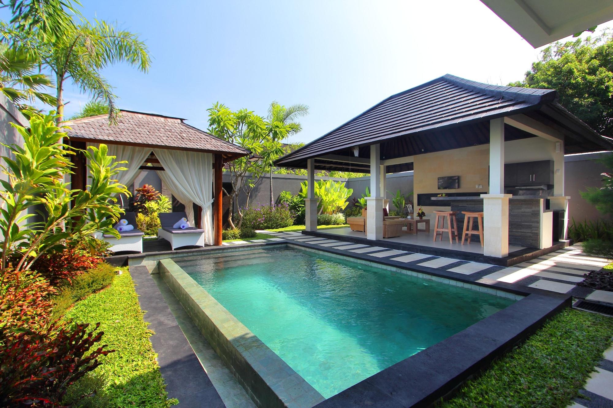 Agata Villas Seminyak Exterior photo